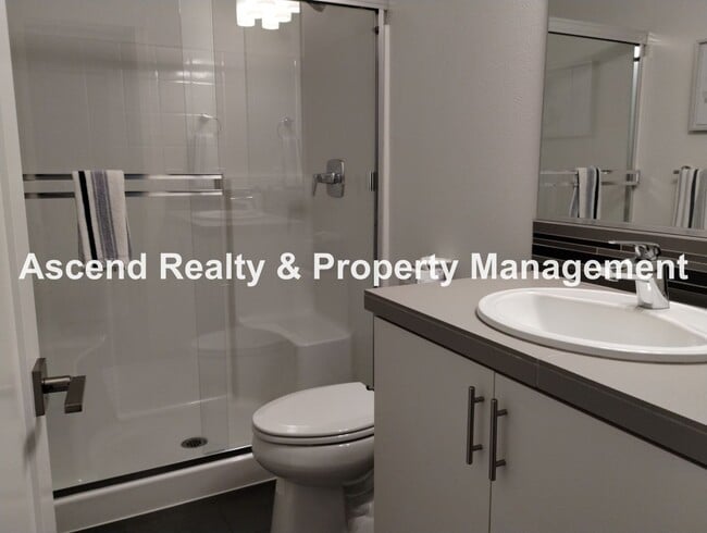 Building Photo - Price Drop!! 4 Bed Full Bed & Bath on Main Next to Commonwealth Lake & Minutes to Cedar Hills Cro...
