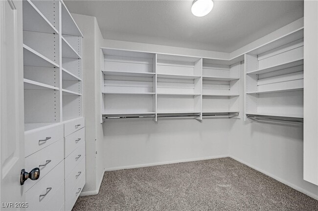 Building Photo - 663 Homewillow Ave