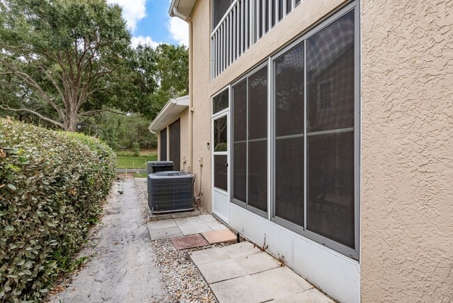 Building Photo - Andover Circle