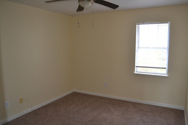 Building Photo - 4453 McManus Ct
