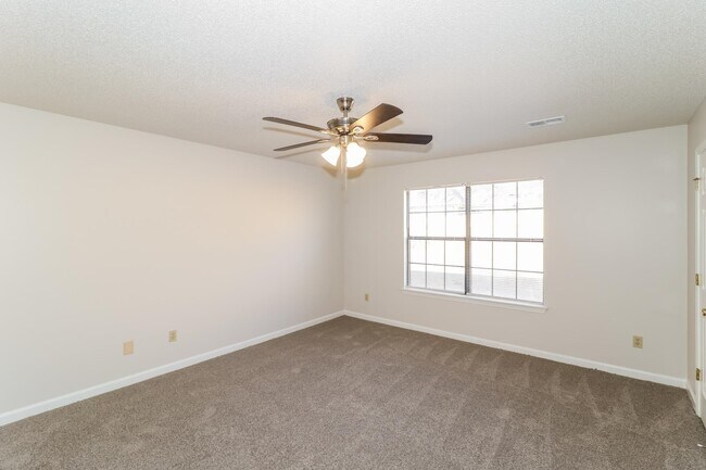 Building Photo - 7308 Stonington Dr