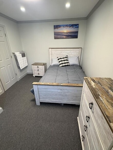 Room #2 - 114 Greenway Blvd