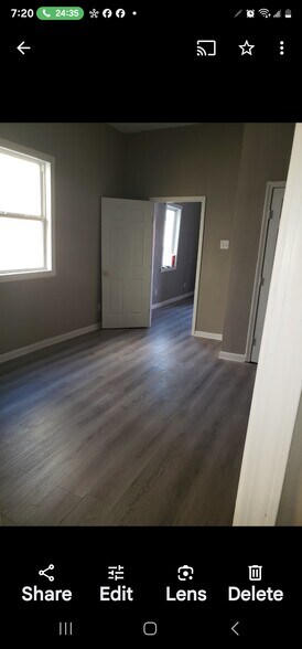 Building Photo - 2615 S Johnson St