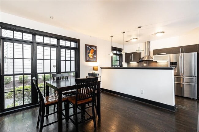 Building Photo - 1300 DeKalb Ave NE