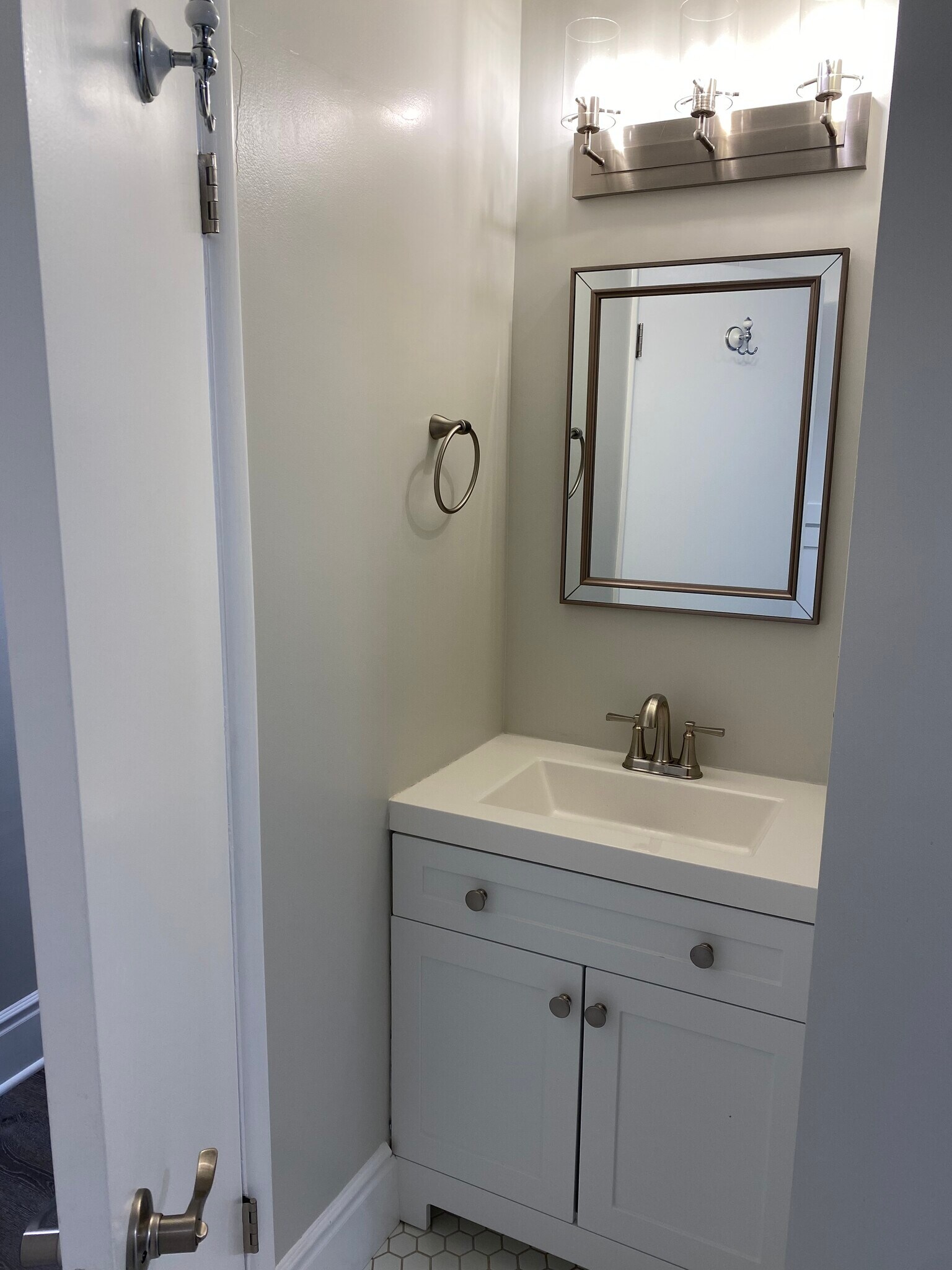 Bathroom - 1119 Washington Ave