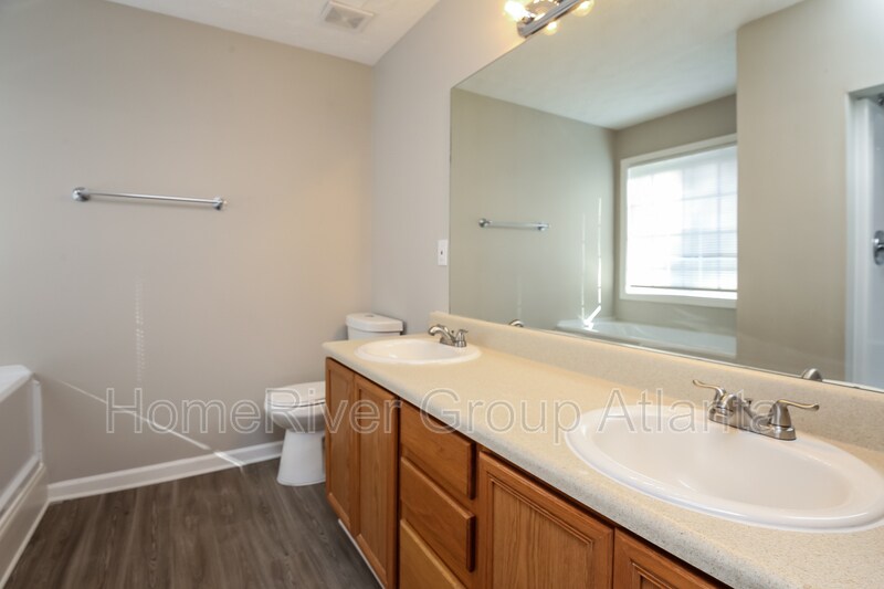 Building Photo - 9108 S Sterling Lakes Dr