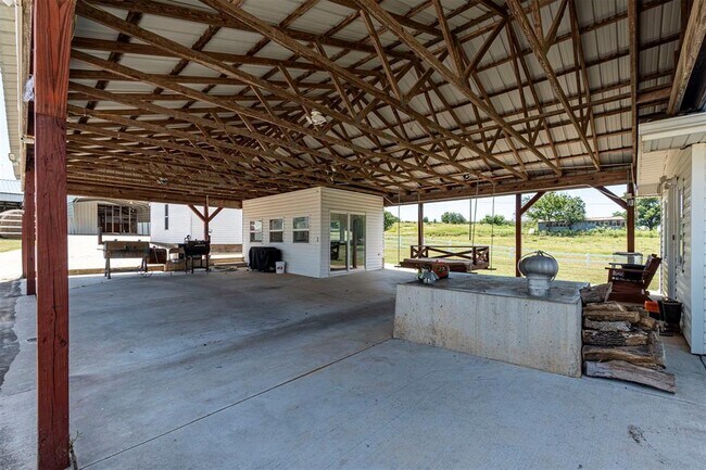 Building Photo - 104444 S 3520 Rd