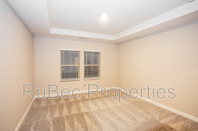 Building Photo - 2006 Red Ash Dr