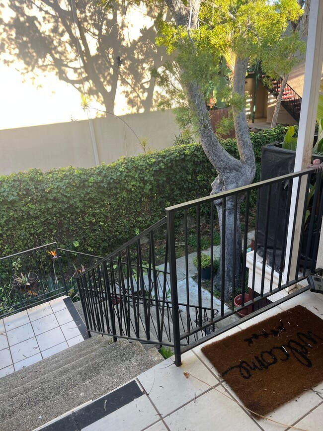 Building Photo - 8056 Redlands St