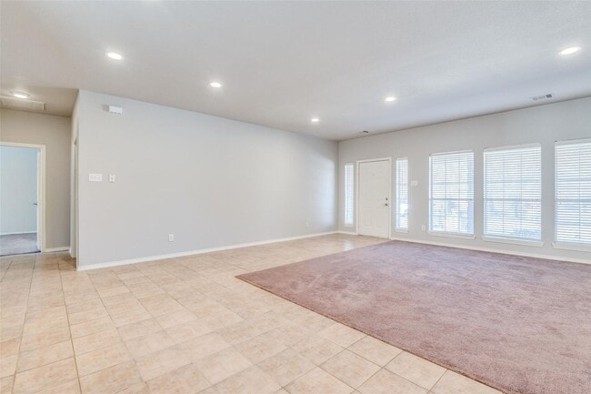 Building Photo - 8690-8690 Holly St