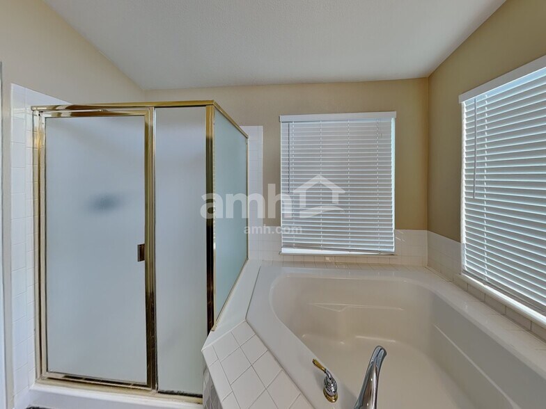 Building Photo - 4960 S Malaya Way