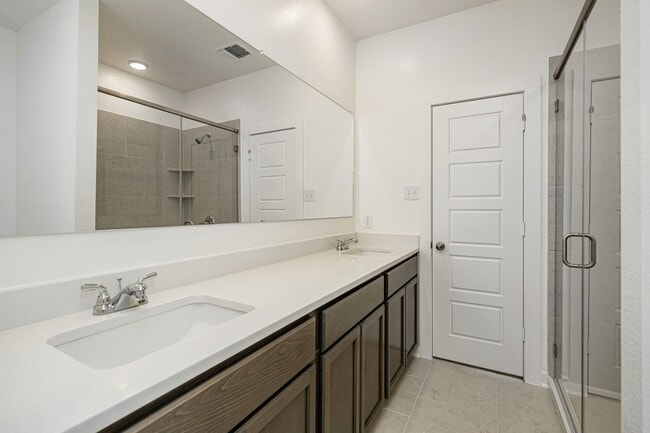 Building Photo - 8433 Adelaide Dr