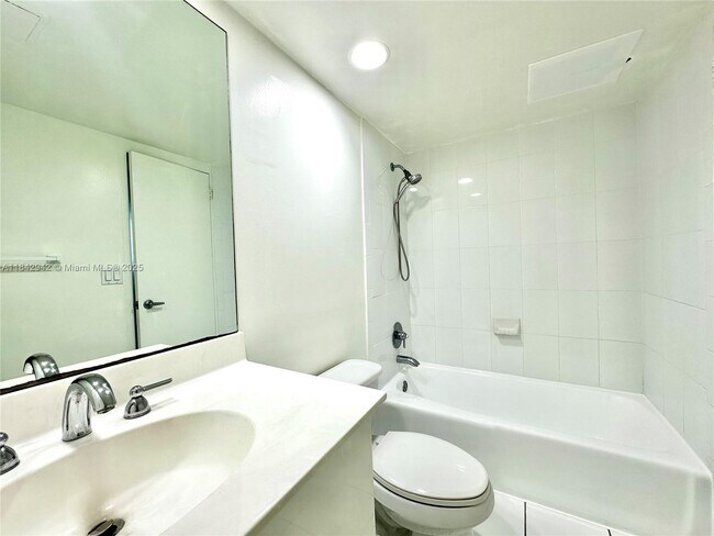 Building Photo - 3000 S Ocean Dr