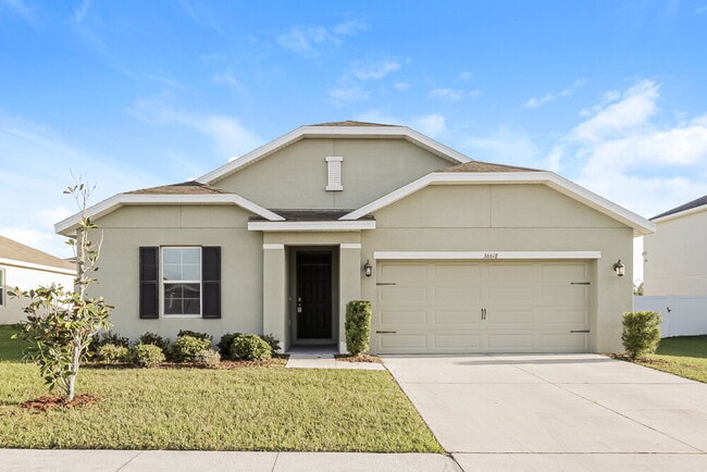 Building Photo - 36618 Goffaux Loop