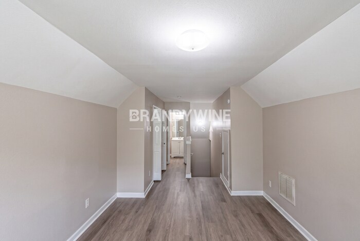 Building Photo - 5194 Seaside Ct