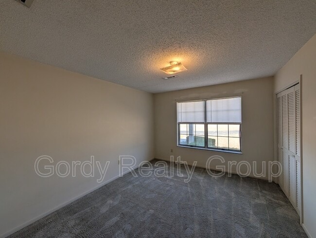 Building Photo - 3363 FL-73