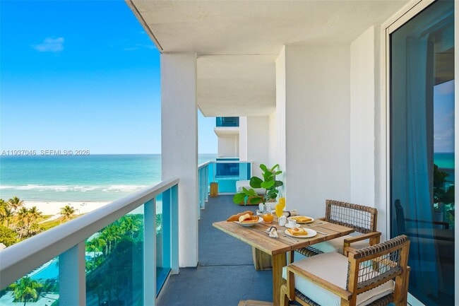 Building Photo - 102 24th St