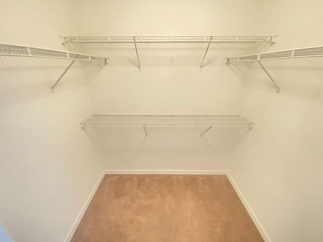 Building Photo - 14138 Econ Woods Ln