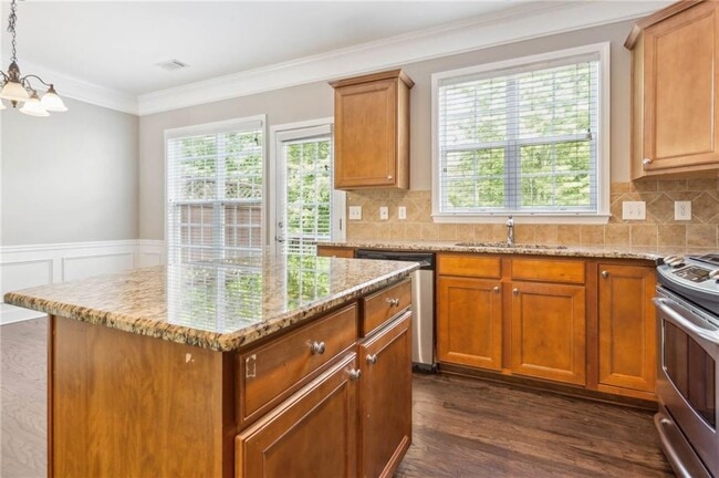 Building Photo - 2252 Limehurst Dr