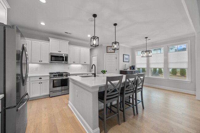 Building Photo - Exquisite 4 Bedroom/4 bath home in the Wyn...