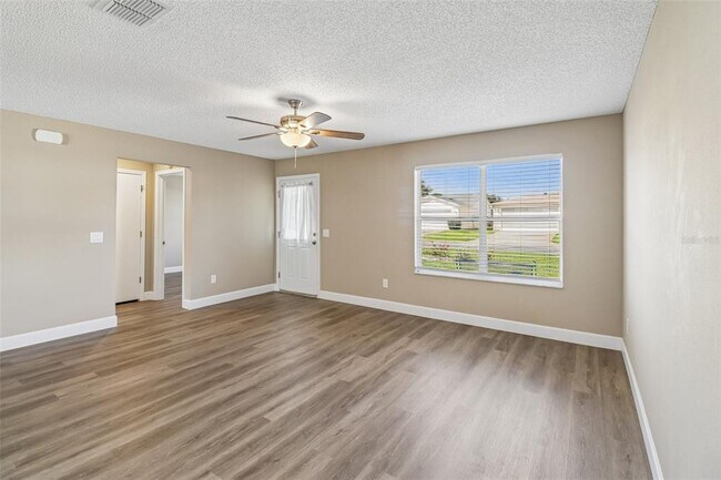 Building Photo - 2609 Privada Dr