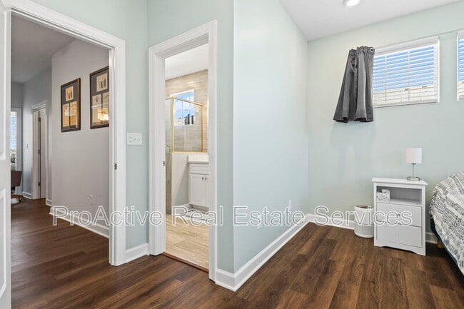 Building Photo - 9573 21st Bay St