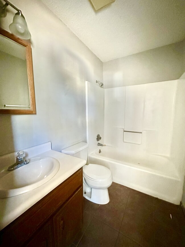 Building Photo - 2014 Arkwright Dr