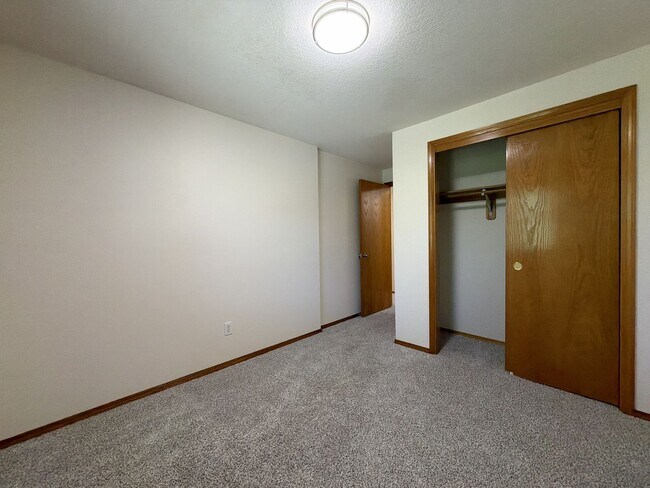 Building Photo - 5505 SW 149th Ave