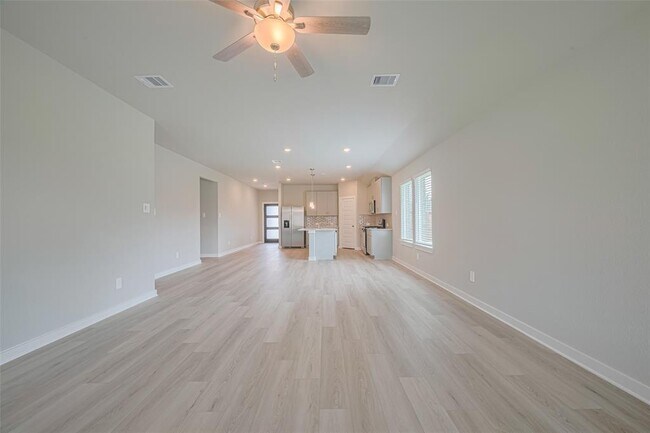 Building Photo - 6306 Brahman Ct