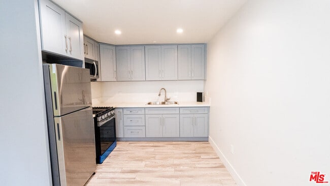Building Photo - 488 S Willaman Dr