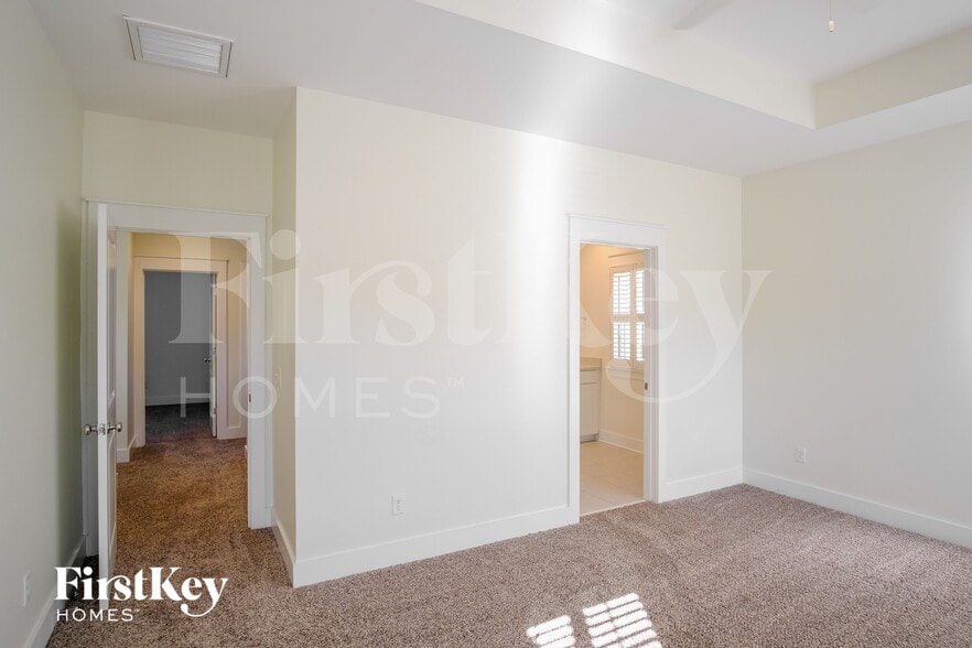 Building Photo - 106 Starling St