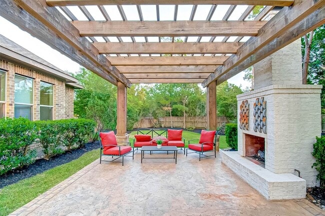 Building Photo - 7 Shearling Ct