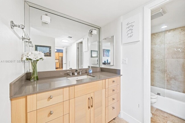 Building Photo - 20335 W Country Club Dr