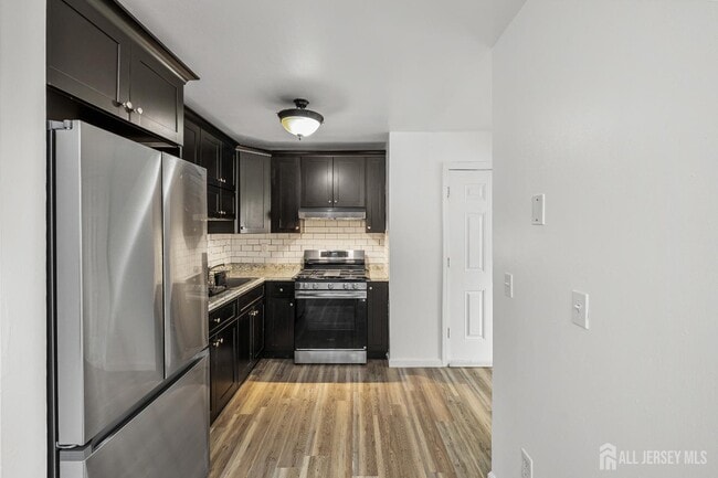 Building Photo - 128 Cricket Ln