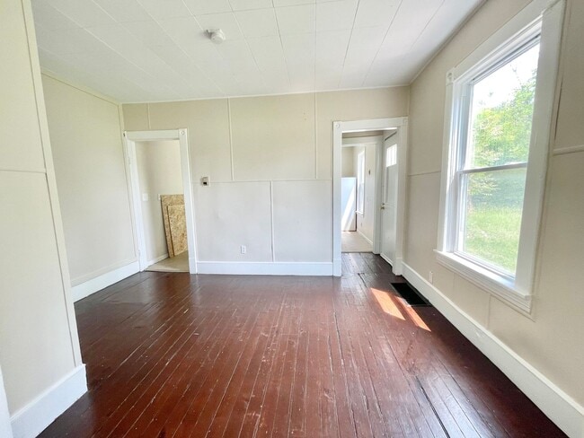 Building Photo - 1627-1627 E 31st St