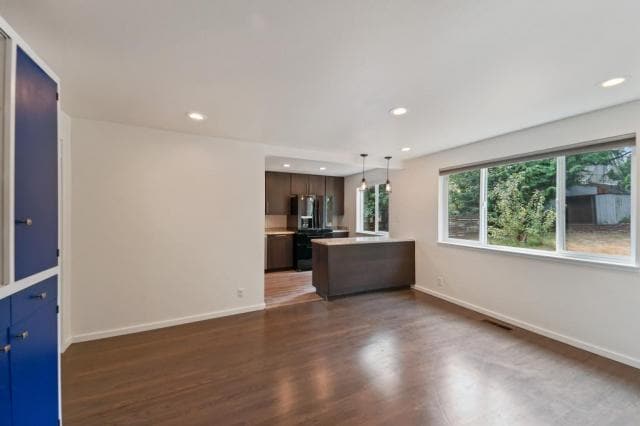Building Photo - 3 bedroom in Seattle WA 98133