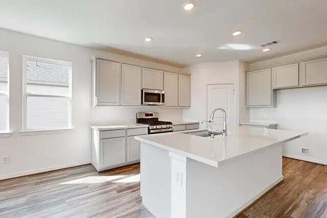 Building Photo - 21611 Shadowbrook Birch Dr