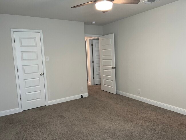 Building Photo - 207 Colorado Cyn