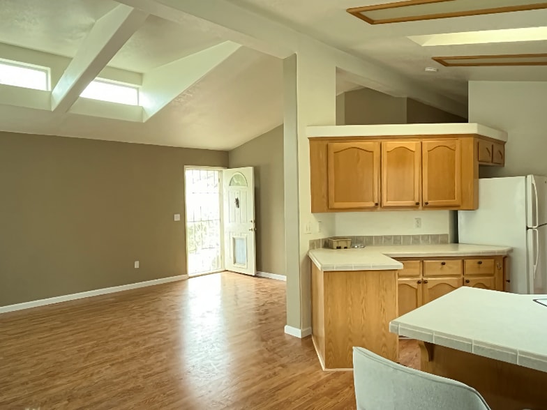 Building Photo - 33135 Vino Way