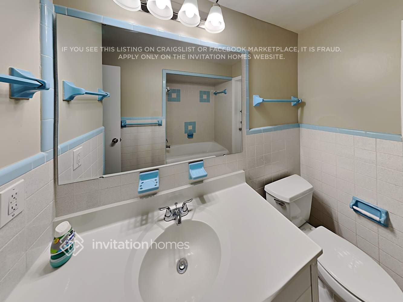 Building Photo - 3015 Bay Tree Dr