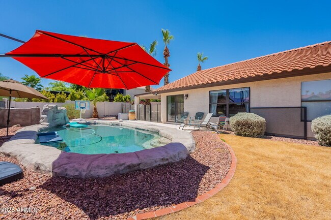 Building Photo - 3829 E Ahwatukee Dr