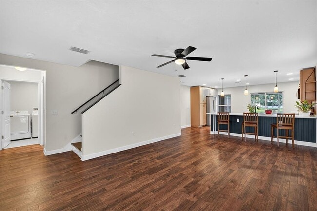 Building Photo - 12543 Chenwood Ave
