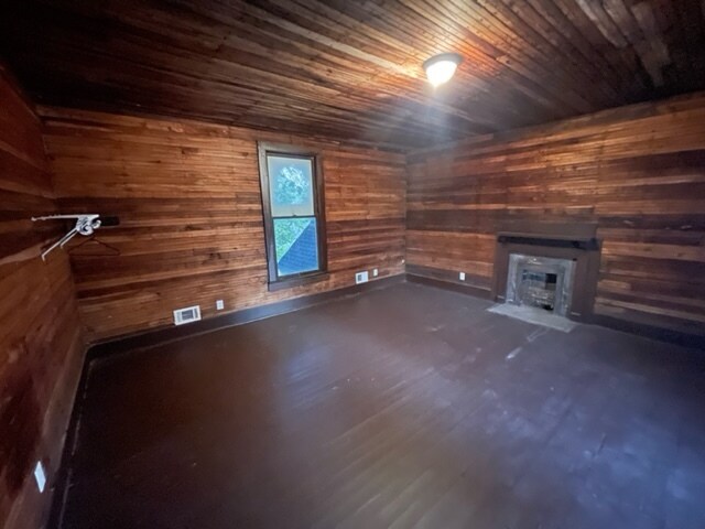 Building Photo - 136 S Main St