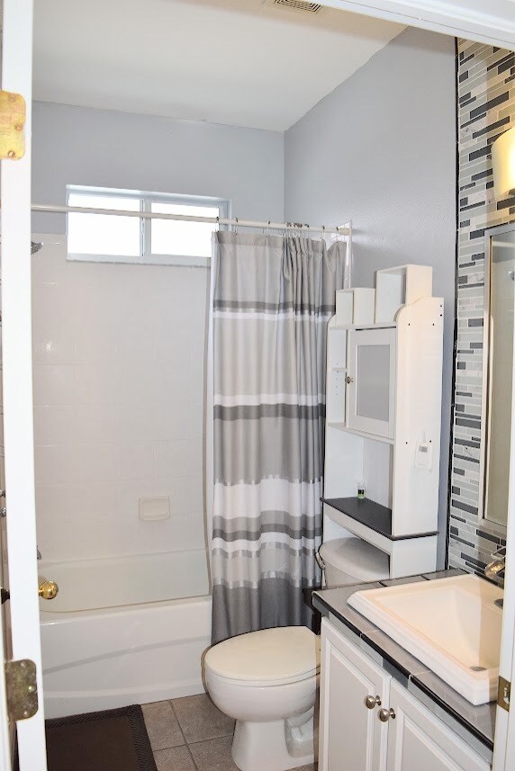 Building Photo - 7803 Blue Spring Dr