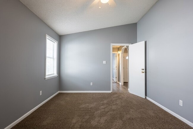 Building Photo - 4123 Sedgwyck Ln