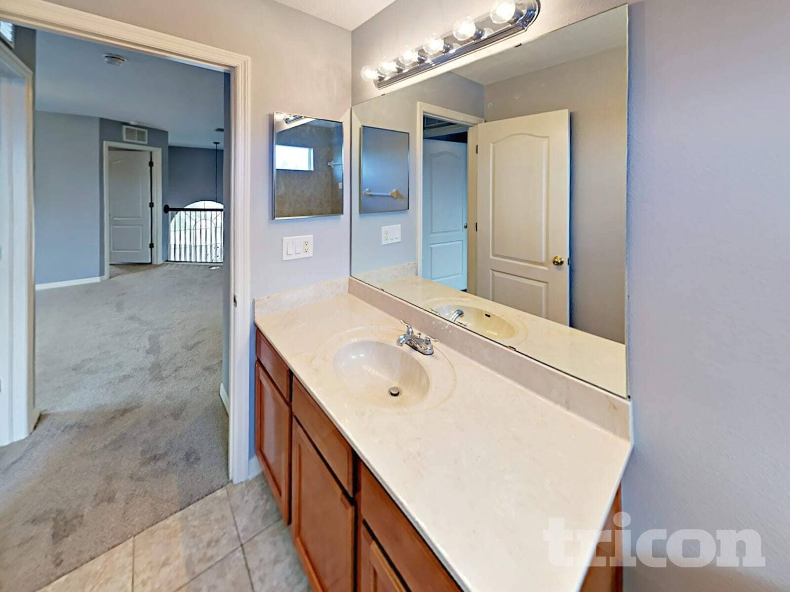 Building Photo - 9540 Baton Rouge Ln