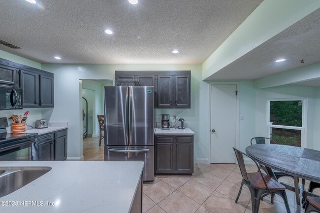 Building Photo - 2746 Grayton Ct