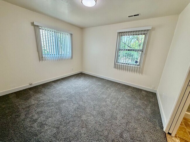 Building Photo - Kenton 3BR/2BA Single-Level Home | Private Yard, W/D Included & Off-Street Parking