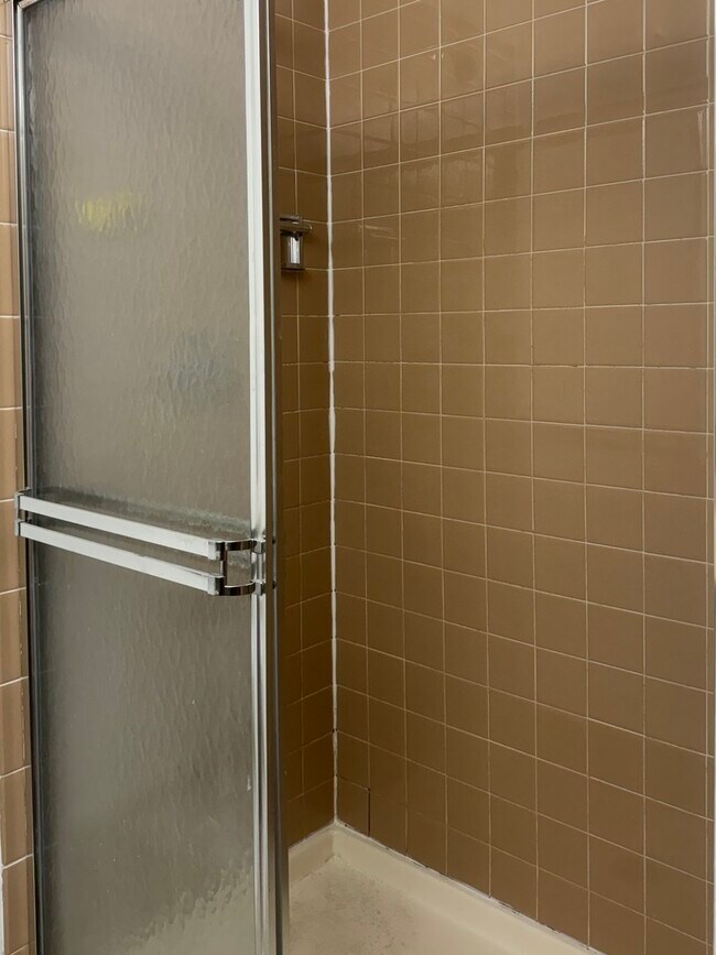 Building Photo - 1077 Auburn Ln