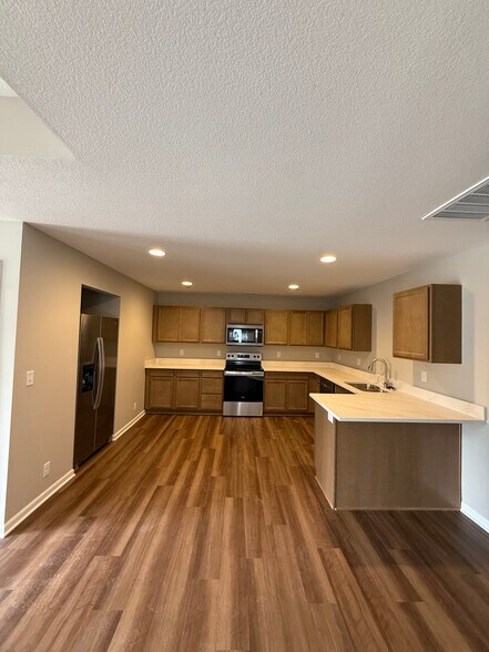 Building Photo - 1512 Park Ave